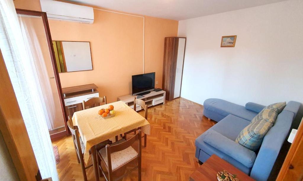 Mirjana F Apartaments Baška Kültér fotó