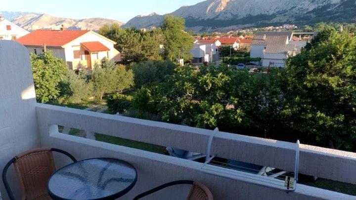 Mirjana F Apartaments Baška Kültér fotó